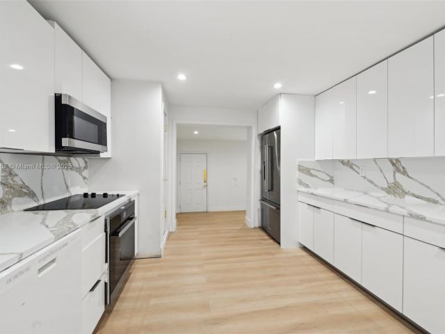 Home for sale at 299 S Biscayne River Dr - photo 5778155