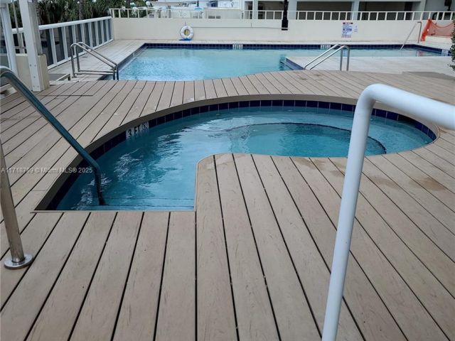 Apartment for sale  Unit #1604 - photo 5689168