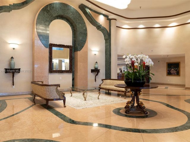 Apartment for sale  Unit #1604 - photo 5689174