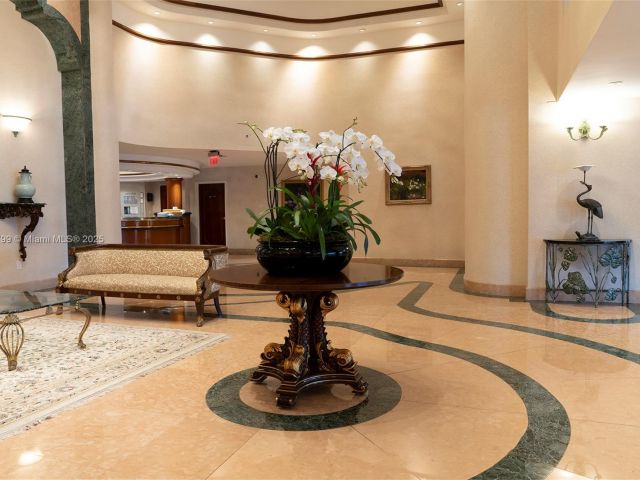 Apartment for sale  Unit #1604 - photo 5689176