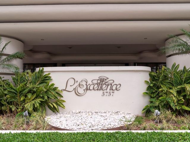 Apartment for sale  Unit #1604 - photo 5689180