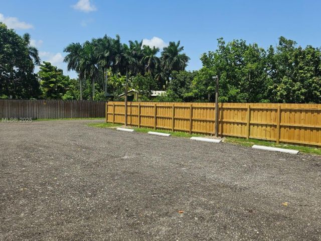 Home for sale at 16400 SW 173rd Ave - photo 6169094