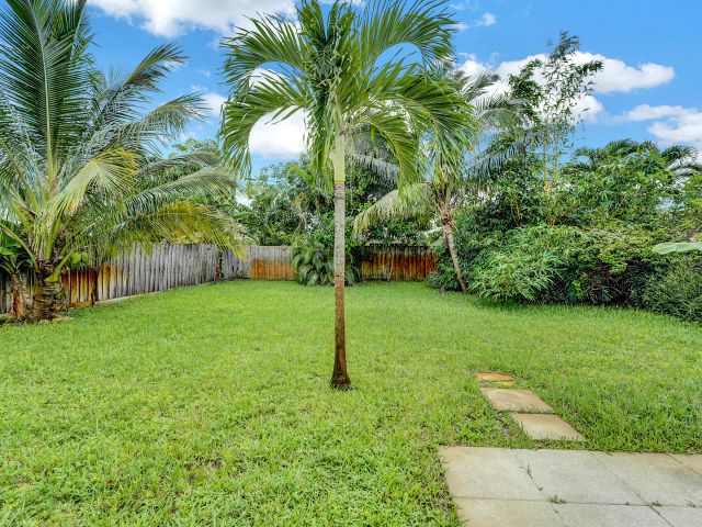 Home for sale at 820 NE 17th Street - photo 6801796