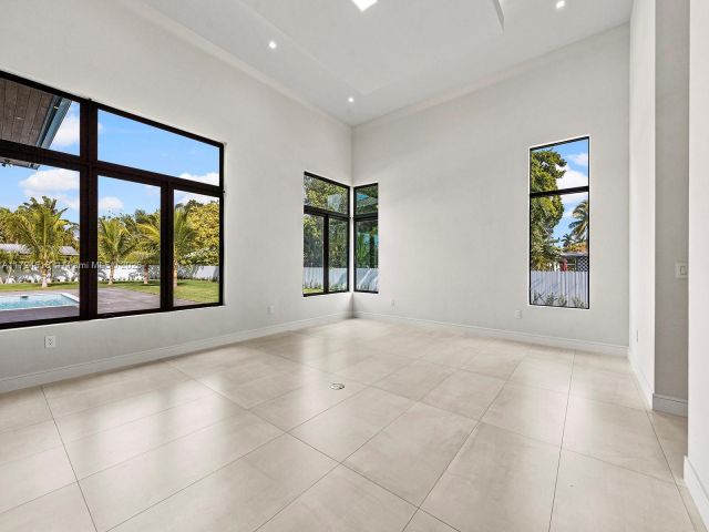 Home for sale at 12025 SW 46th St - photo 5603989