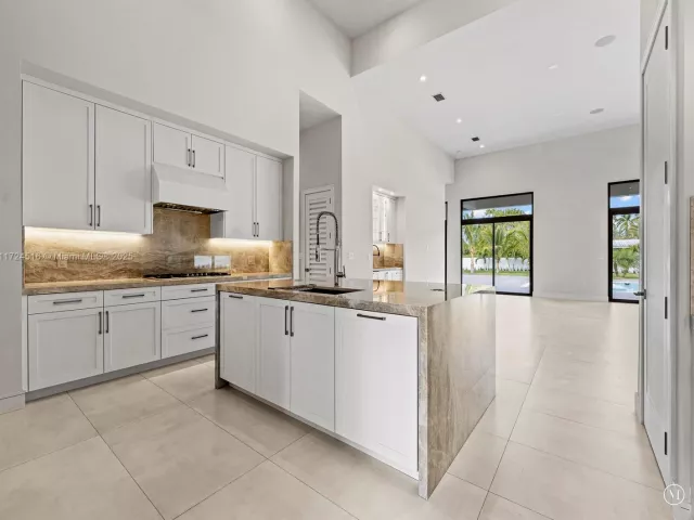 Home for sale at 12025 SW 46th St - photo 5603997