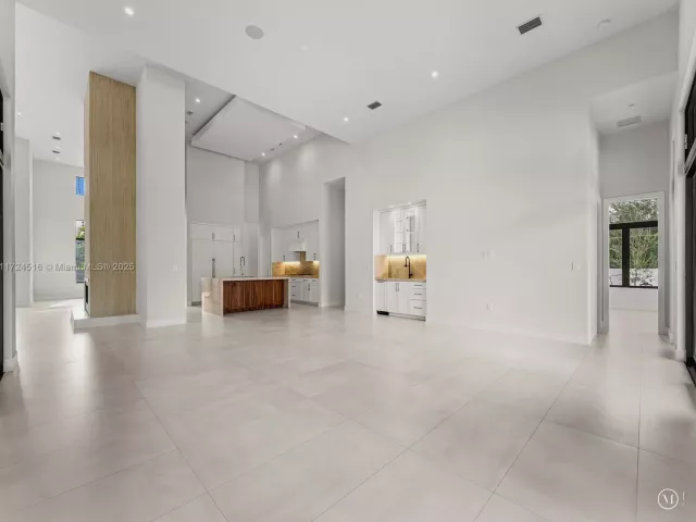 Home for sale at 12025 SW 46th St - photo 5603993