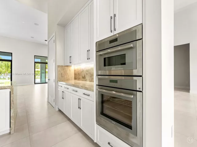 Home for sale at 12025 SW 46th St - photo 5603995