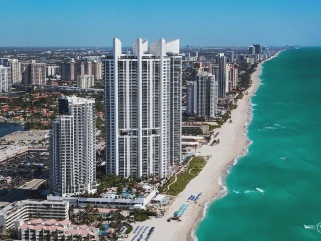 Apartment for sale  Unit #801+916 - photo 5658355