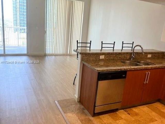 Apartment for sale  Unit #3007 - photo 5701164