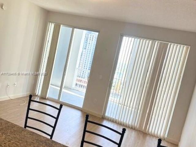 1-bedroom condo for sale in Miami - 170 SE 14th St 3007 - MondialRealty