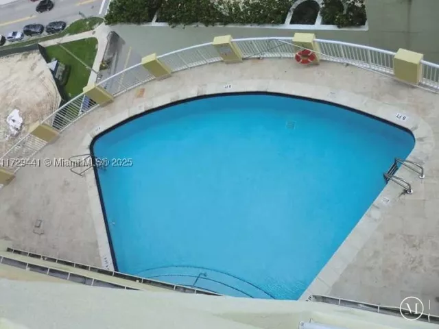 1-bedroom condo for sale in Miami - 170 SE 14th St 2306 - MondialRealty