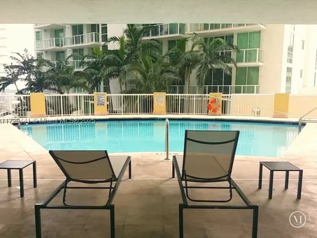1-bedroom condo for sale in Miami - 170 SE 14th St 2306 - MondialRealty