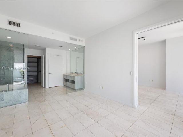 Apartment for sale  Unit #1504 - photo 6211497