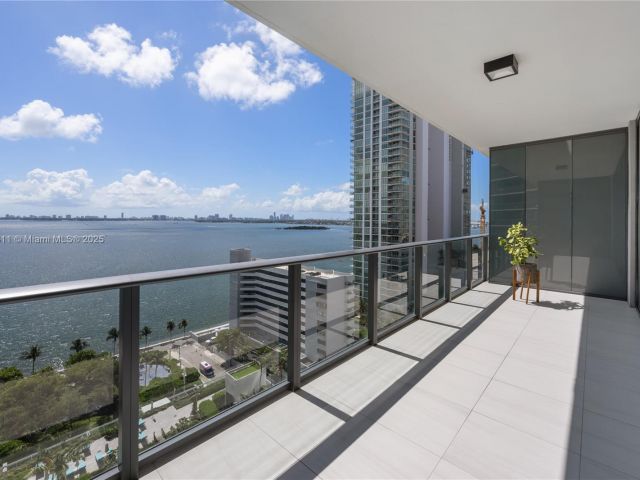 Apartment for sale  Unit #1504 - photo 6211501