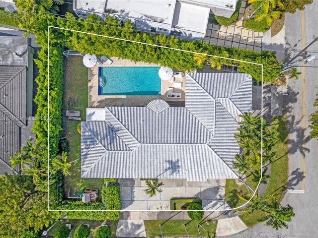 Home for rent at 290 E Shore Dr E - photo 5846090