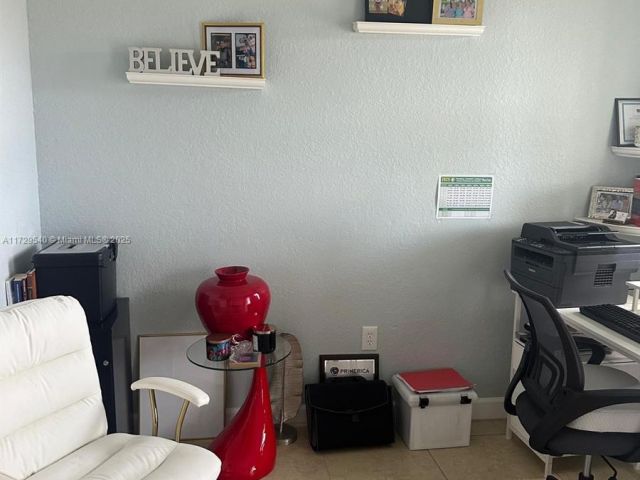 Home for rent at 318 NE 31st Ave - photo 5598572