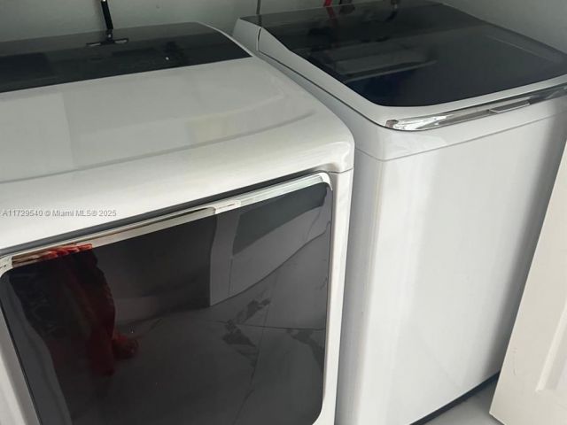 Home for rent at 318 NE 31st Ave - photo 5598576