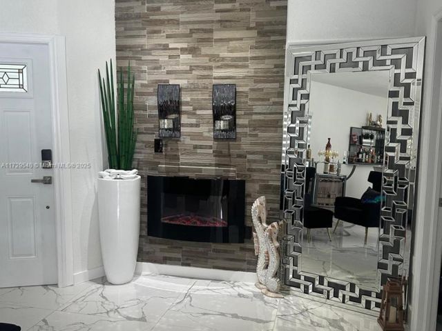 Home for rent at 318 NE 31st Ave - photo 5598583