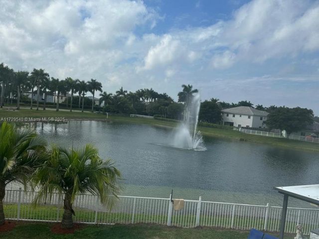 Home for rent at 318 NE 31st Ave - photo 5598588