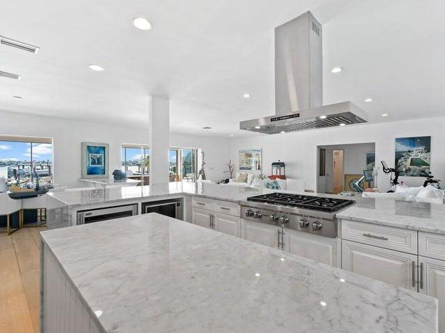 Home for rent at 3410 N Flagler Drive - photo 5866880