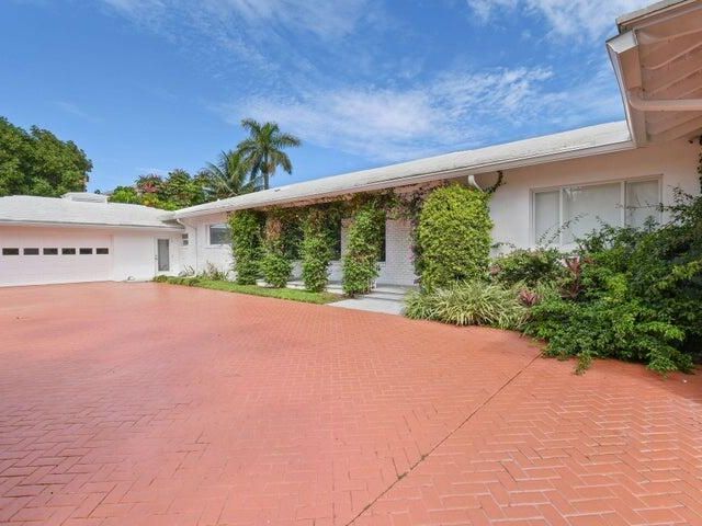 Home for rent at 3410 N Flagler Drive - photo 5866888