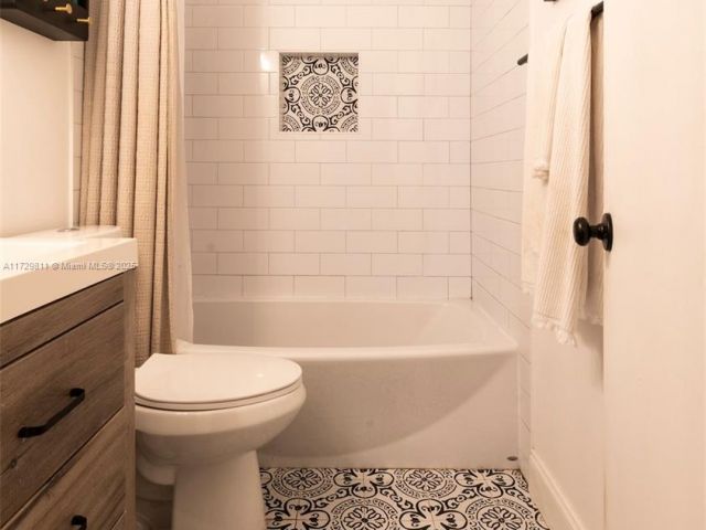 Home for sale at 6575 SW 27th St - photo 5886658