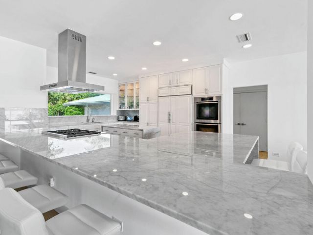 Home for rent at 3410 N Flagler Drive - photo 6507072