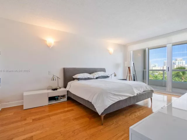 Apartment for sale  Unit #805 - photo 5545122