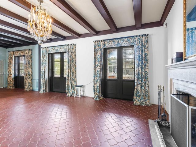 Home for sale at 1181 S Alhambra Cir - photo 5560282