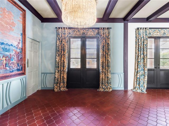 Home for sale at 1181 S Alhambra Cir - photo 5560284