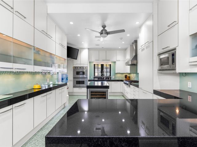 4-bedroom home for sale in Coral Gables - 1181 S Alhambra Cir - MondialRealty