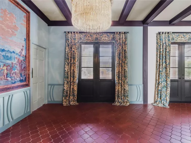 4-bedroom home for sale in Coral Gables - 1181 S Alhambra Cir - MondialRealty