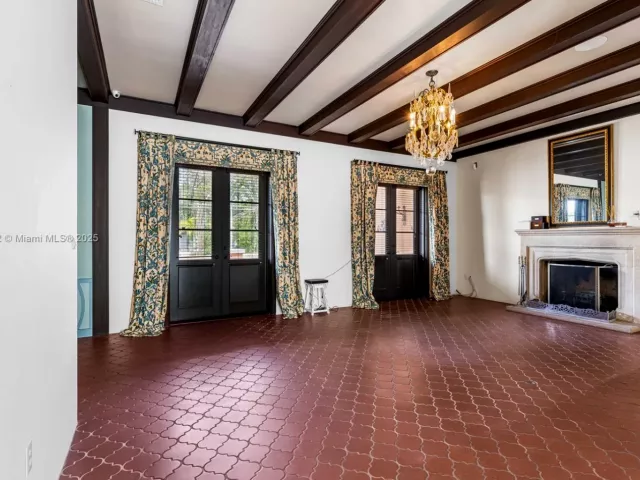 4-bedroom home for sale in Coral Gables - 1181 S Alhambra Cir - MondialRealty