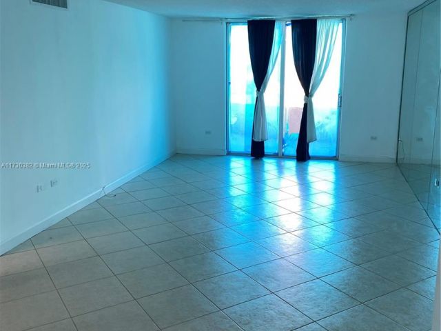 Apartment for sale  Unit #6T - photo 5690764