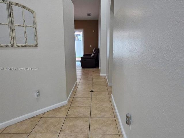 Home for sale at 4120 NE 22 ND CT - photo 5945264