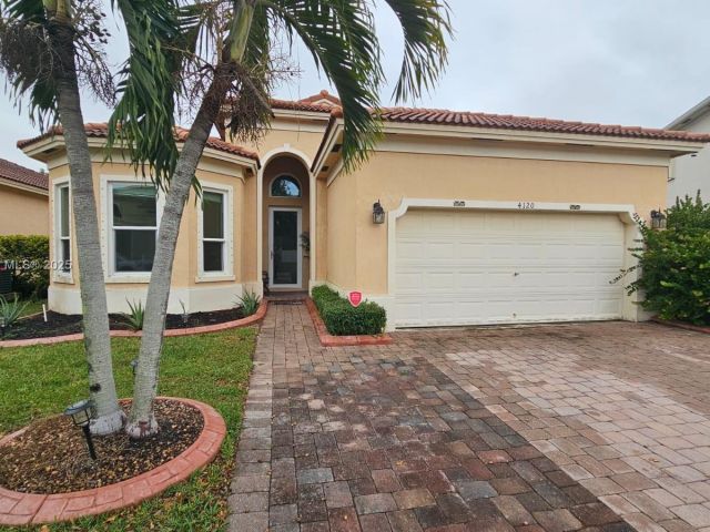 Home for sale at 4120 NE 22 ND CT - photo 5945269