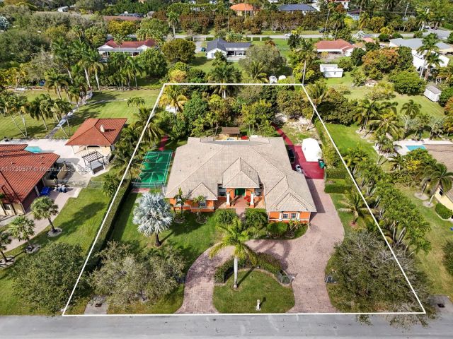 Home for sale at 16741 SW 282nd St - photo 5739290