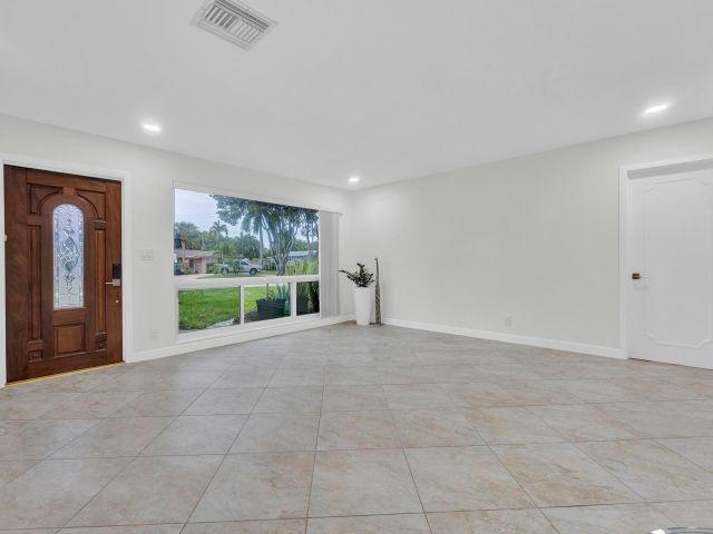 Home for sale at 5921 NE 15th Ave - photo 5762235