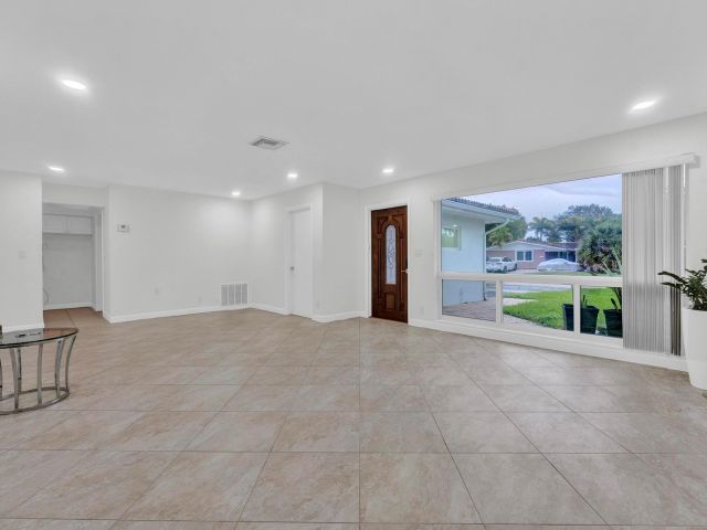 Home for sale at 5921 NE 15th Ave - photo 5762236