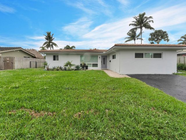 Home for sale at 5921 NE 15th Ave - photo 5762241