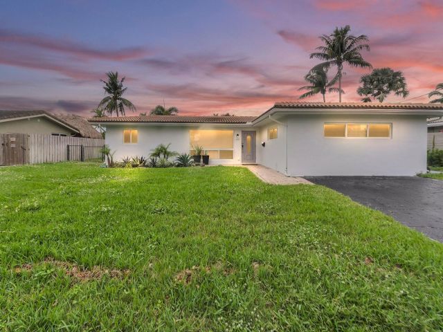 Home for sale at 5921 NE 15th Ave - photo 5762242