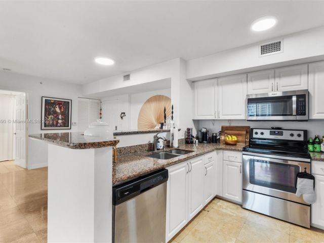 Apartment for rent  Unit #1903 - photo 5618777