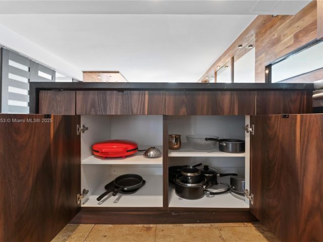 Apartment for sale  Unit #501 - photo 5537009