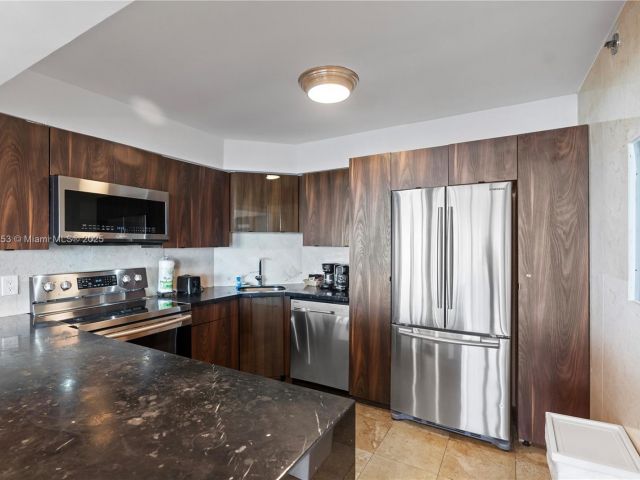 Apartment for sale  Unit #501 - photo 5537011