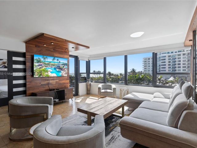 Apartment for sale  Unit #501 - photo 5537023