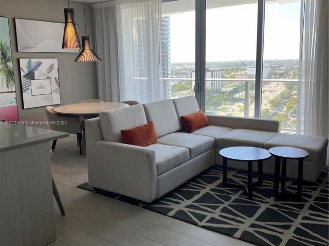 Apartment for sale  Unit #R1206 - photo 5628229