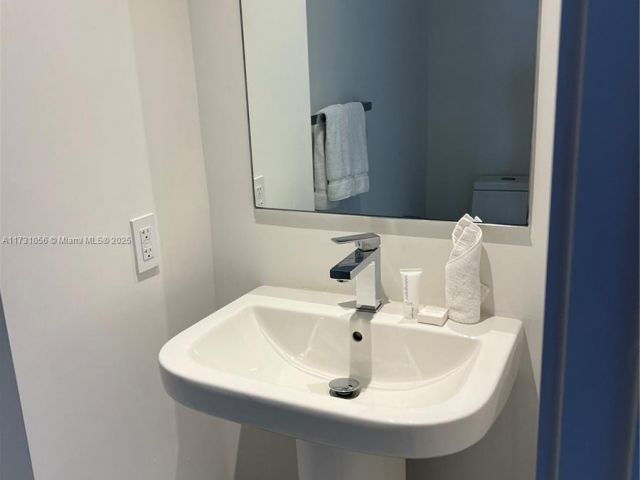 Apartment for sale  Unit #R1206 - photo 5628232