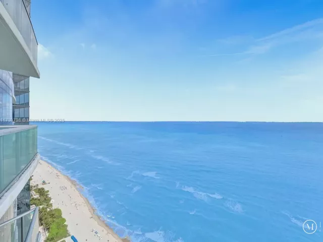 Apartment for sale  Unit #3905 - photo 5671000