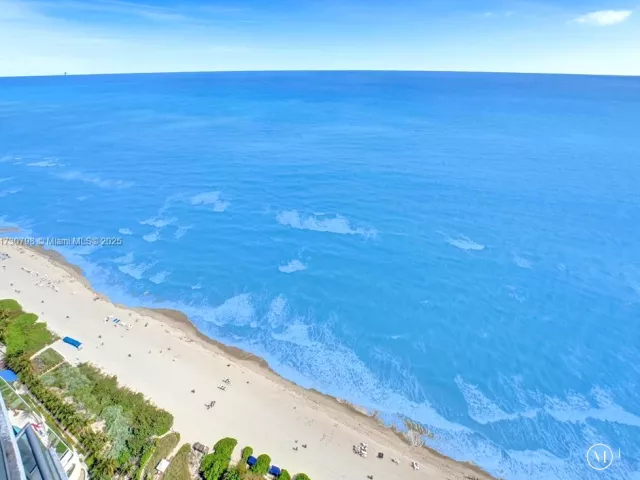 Apartment for sale  Unit #3905 - photo 5671003