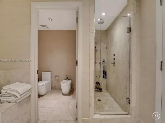 Apartment for sale  Unit #3905 - photo 5670996